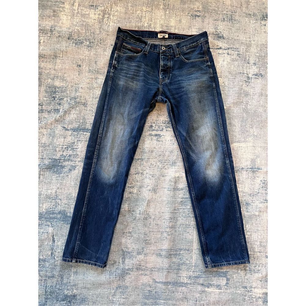 Tommy Hilfiger Denim Distressed Wash Ronan LADR Straight Leg Jeans 32 x 32